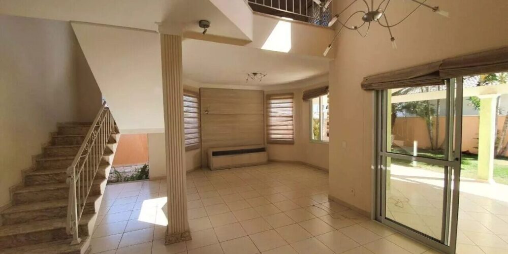 18b691bb775c53293f0ca29d