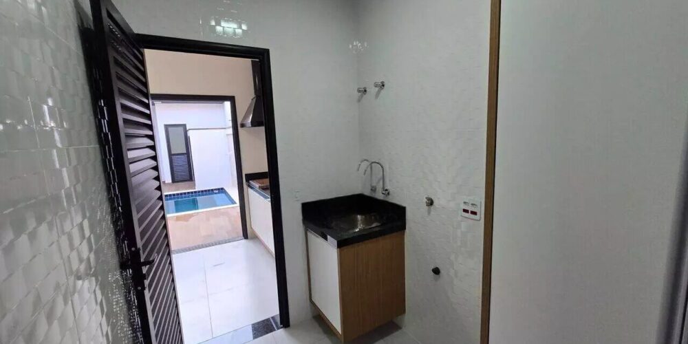 28e305e80ae1ec4bd2d7d686