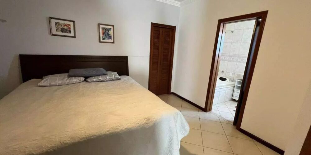 352f7faef7fd5b05c33983a5