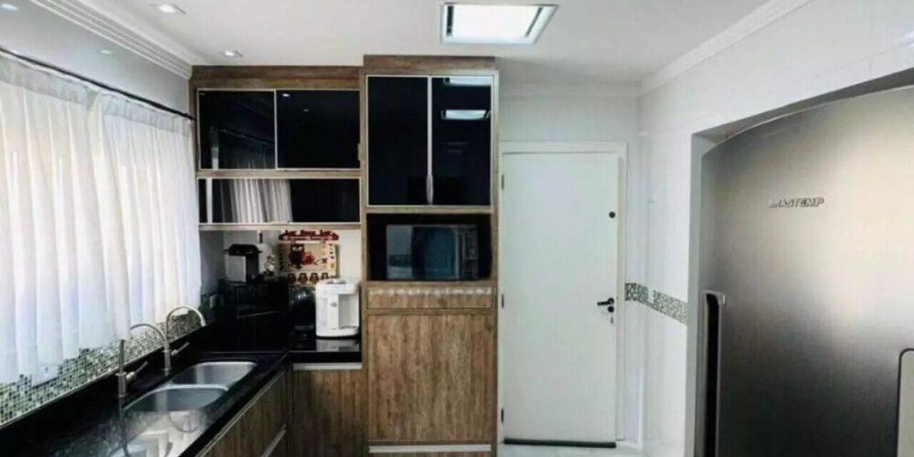 3b69a77cb9d4a98cc018512e