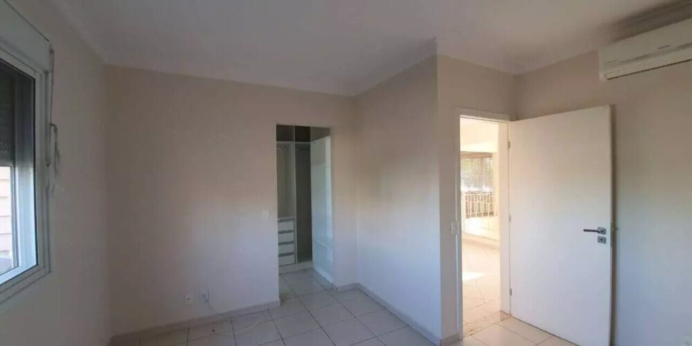 4e927d571c64254df1813256