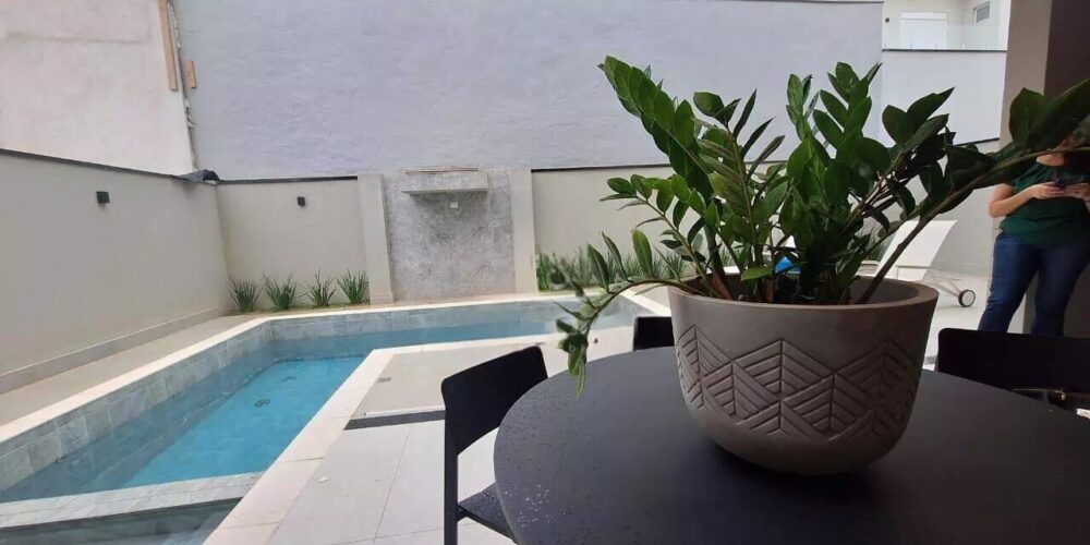 70324549d110a9781cda3800