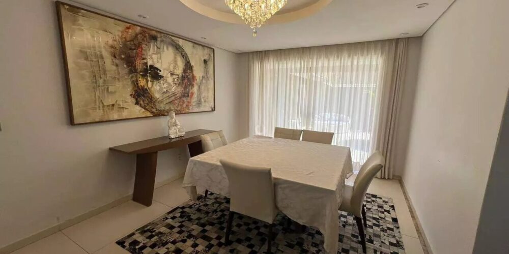 753f25c8e4949e1ffea41773