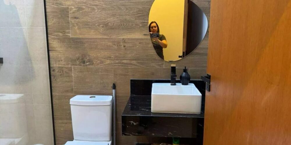 7f52f7b153c94d8d8d2c5b96