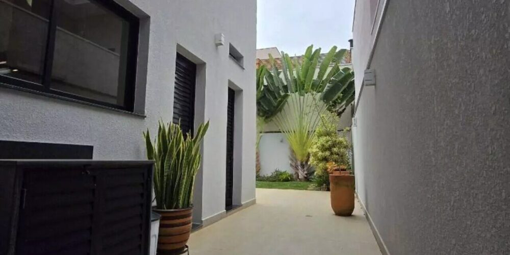 802b50229cf1661634a74c6b