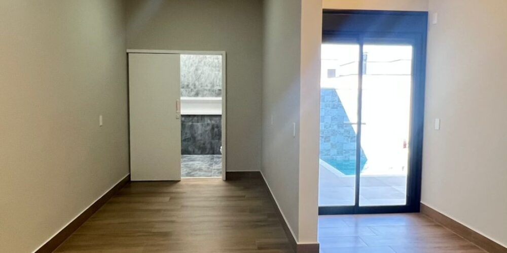 WhatsApp Image 2025-09-01 at 16.52.42 (3)