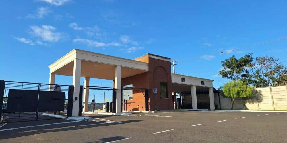 b6309ad84cfb4c812eca96e4