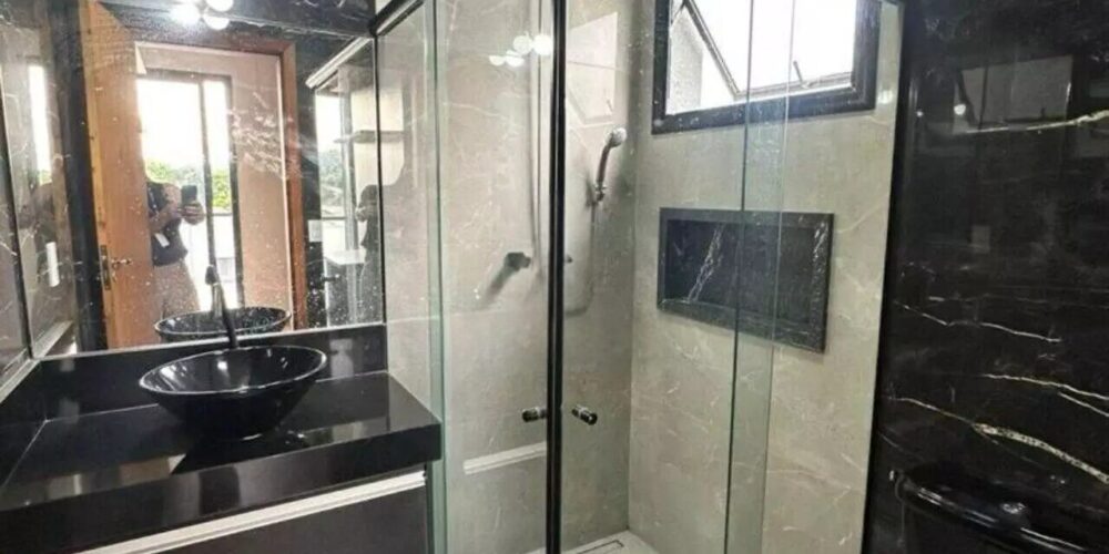 b714ee42f7b3b2bec9465b03