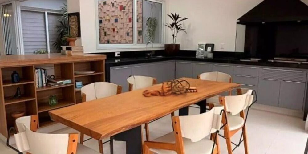 bedcace03873b4aa8a0d83fc