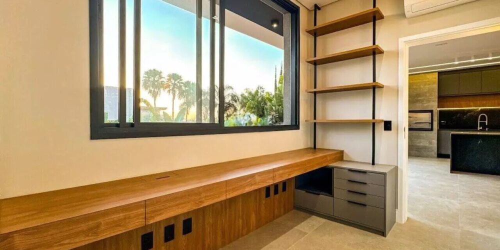 dbb11909c51954894f835fb6