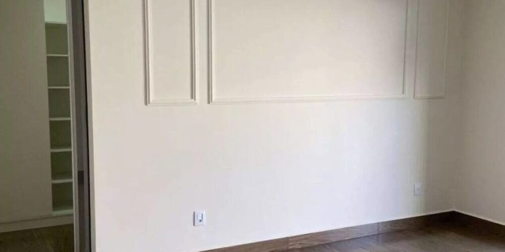 ef40f32a7eea44fc9e8cd4a2