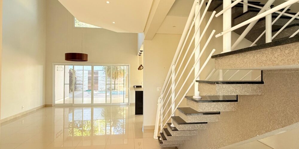 f265c86b-d611-4612-a084-7a4f66f5ba26